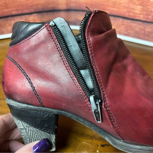 Remonte Cheyenne 87 Burgundy & Black Ankle Boots - Picture 8 of 16